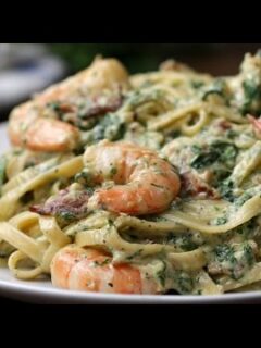 How to Make Shrimp Spinach Bacon Alfredo 
