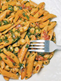 Pasta with Spinach and Beans Image