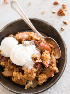 Quick Apple Crisp Pic