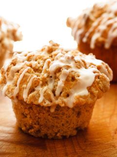 Apple Muffins with Crumb Topping Pic