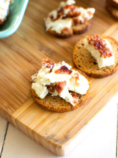 Bacon Goat Cheese Log Pic