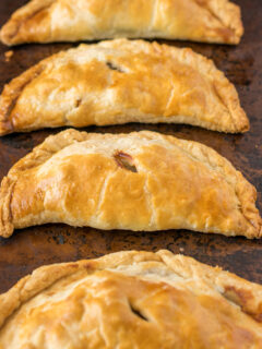 Traditional Cornish Pasty Pic