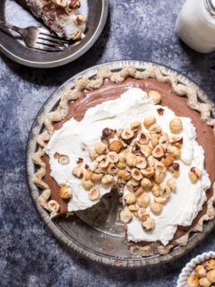 Boozy Chocolate Hazelnut Cream Pie Pic