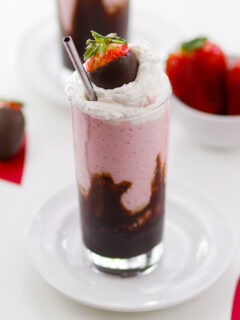 Chocolate Strawberry Milkshakes Picture