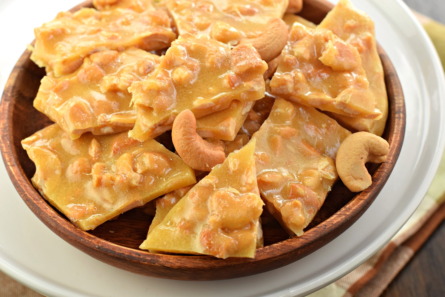 Cashew Brittle Recipe - Food Fanatic