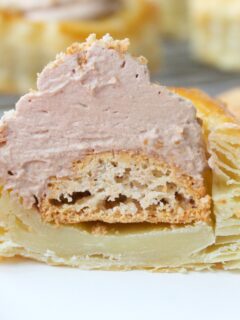 Chocolate Amaretti Mousse Cups Image