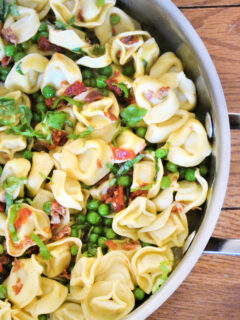 Tortellini with Peas and Prosciutto Image