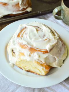 Giant Cinnamon Rolls Pic