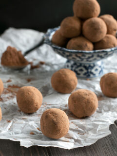 Vegan Spicy Dark Chocolate Avocado Truffles Picture