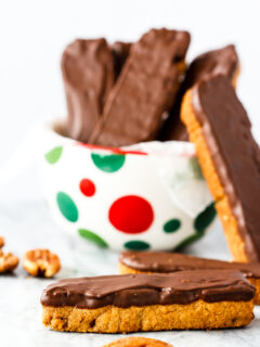Pecan Chocolate Chip Cookie Dunkers Picture