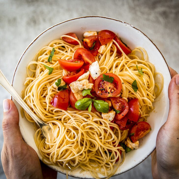 15 Minute Caprese Pasta Photo
