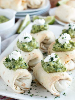 Baked Mini Chimichangas with Creamy Spicy Guacamole Image