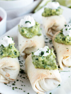 Baked Mini Chimichangas with Creamy Spicy Guacamole Picture