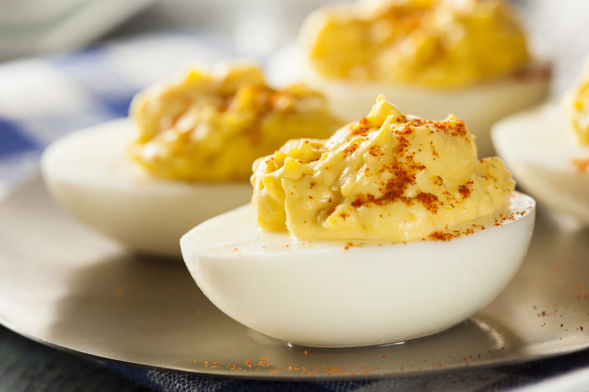How to Make Deviled Eggs - Food Fanatic