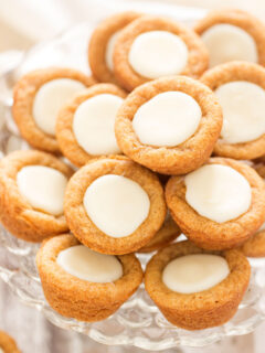 White Chocolate Fudge Puddles Picture