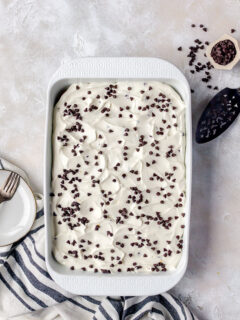 Cannoli Poke Cake Picture