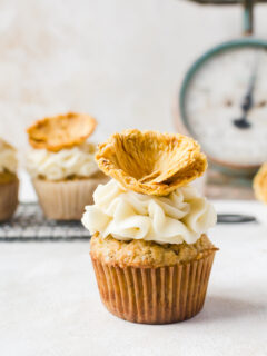 Hummingbird Cupcakes Image