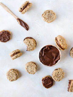 Oatmeal Sandwich Cookies Picture