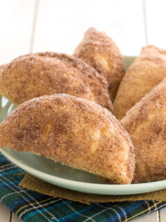 Sopapilla Cheesecake Hand Pies Photo
