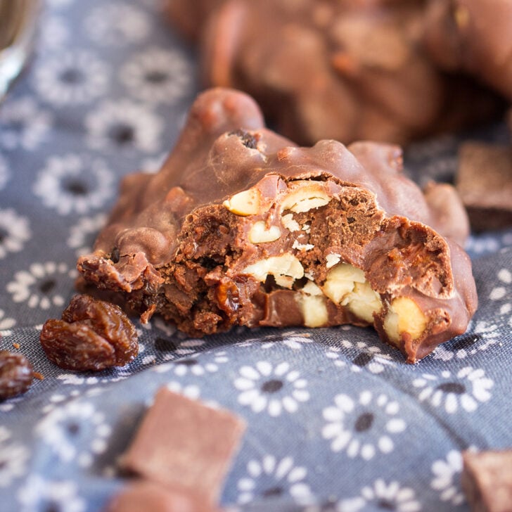 Raisin Cashew Fudge Drops Photo