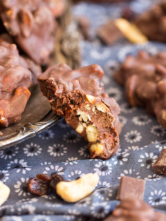 Raisin Cashew Fudge Drops Pic