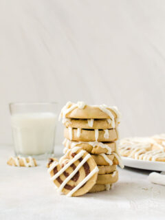 Cinnamon Roll Cookies Pic