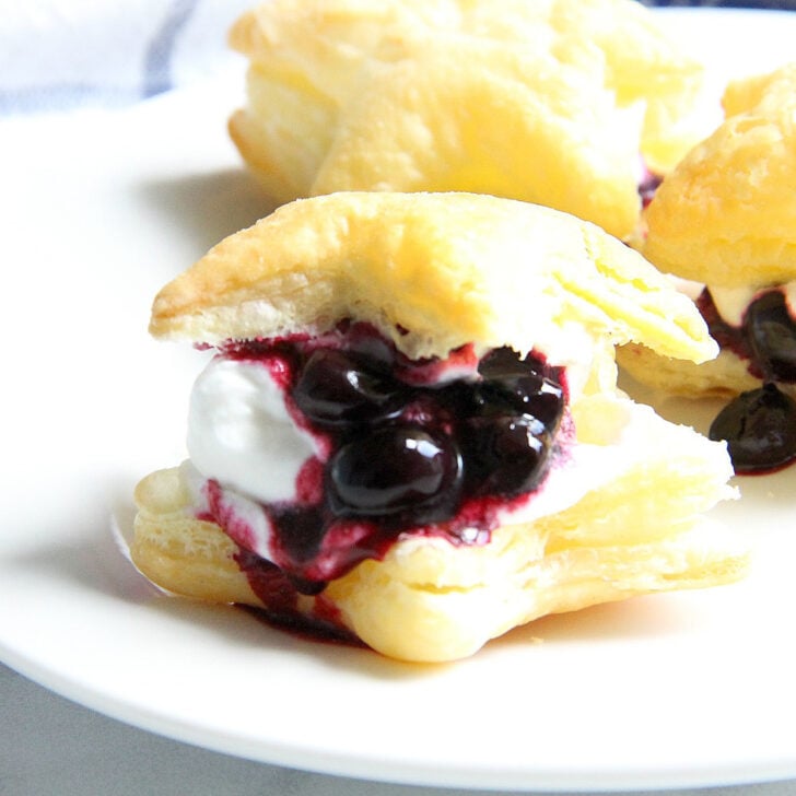 Blueberry Cream Puffs Photo