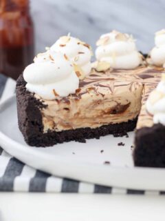 No Bake Mocha Fudge Pie Image