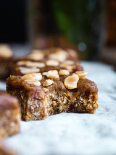 Caramel Apple Peanut Kettle Corn Bars Pic