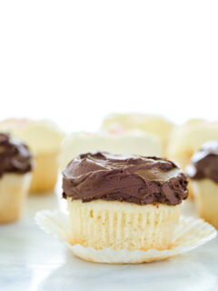 Gluten Free Vanilla Cupcakes Pic