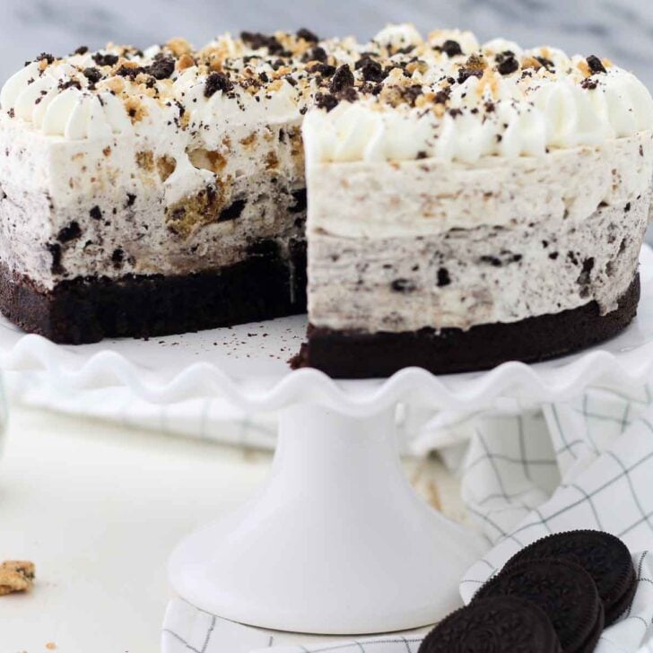 Oreo Brookie Mousse Cake Photo
