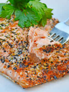 Roasted Salmon with Everything Bagel Spice Pic