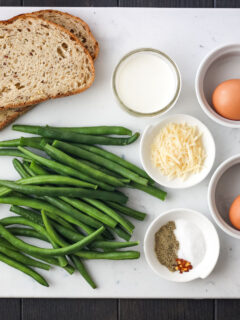 Baked Eggs and Green Beans Pic