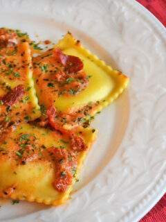 Creamy Sundried Tomato Ravioli Pic