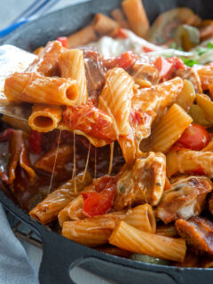 Easy Sausage and Peppers Pasta Picture