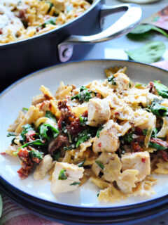 One Pot Creamy Smoked Sundried Tomato Pasta Image