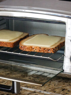Toasted Caprese Sandwich Pic