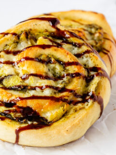 Pesto Chicken Pizza Rolls Image
