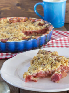 Rhubarb Crumble Pic