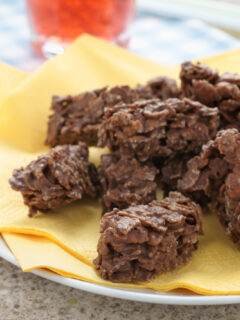 Chocolate Cornflake Cake Pic