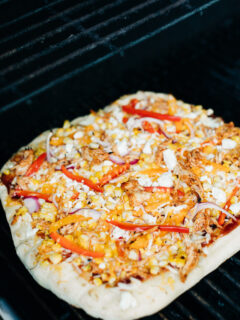 How to Make Grilled Barbecue Chicken Pizza - 6