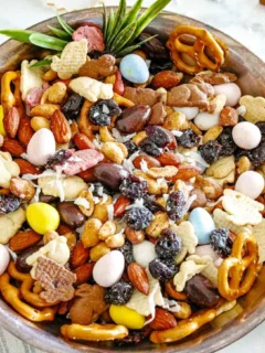 Creative Easter Recipes - Easter Trail Mix