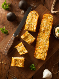 Garlic Bread in Air Fryer Image